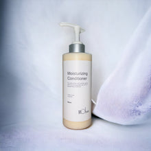 Load image into Gallery viewer, Mobius Moisturizing Conditioner 500ml
